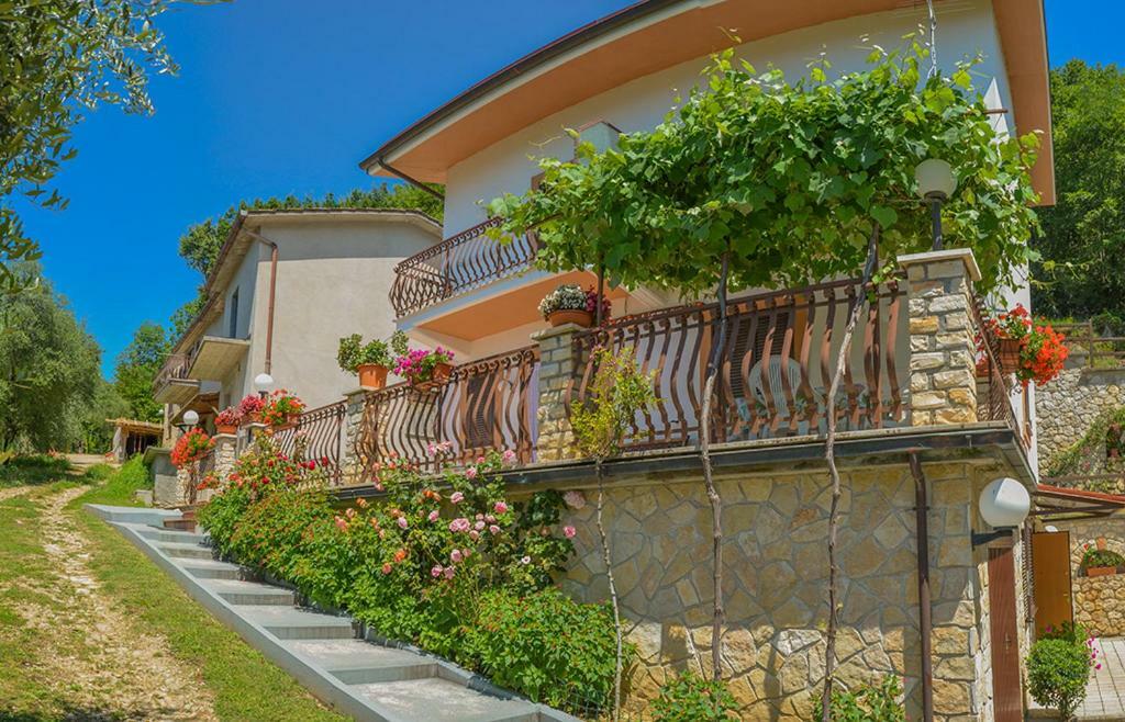 Casa Lieta Bed & Breakfast Субяко Екстериор снимка